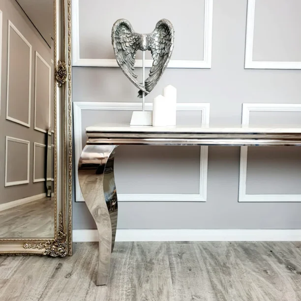 Loui Console Table