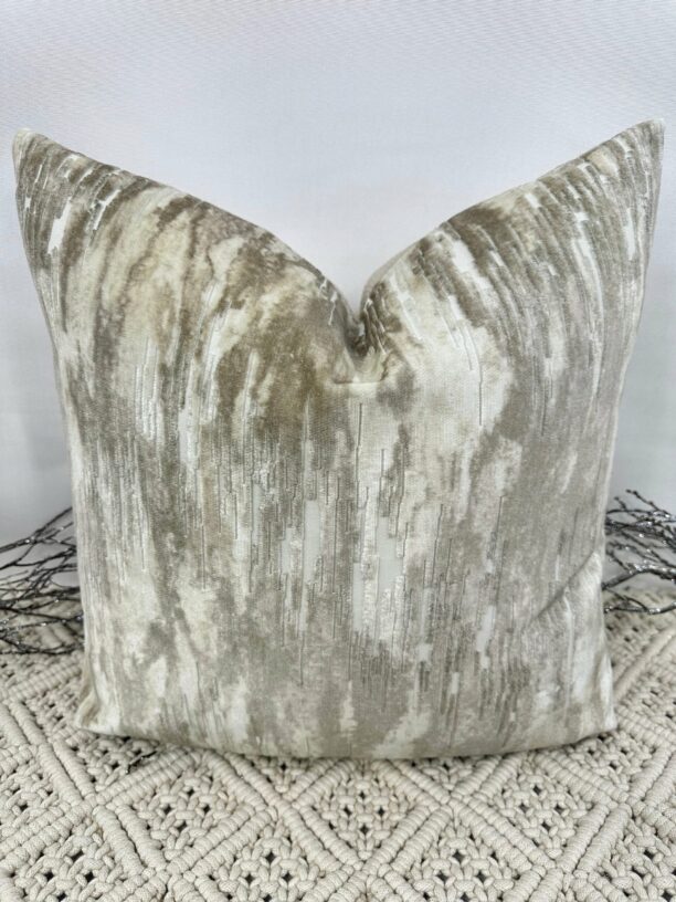 The Taupe Essence Cushion