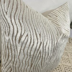 The Cream Mirage Cushion - Image 4