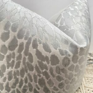 The Silver Delight Cushion - Image 5