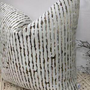 The Silver Splendor Cushion - Image 5