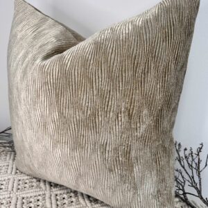 Aurelle Gold Cushion - Image 4