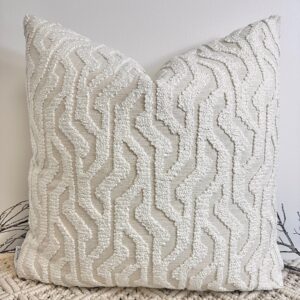 Ivory Dolce Cushion - Image 3